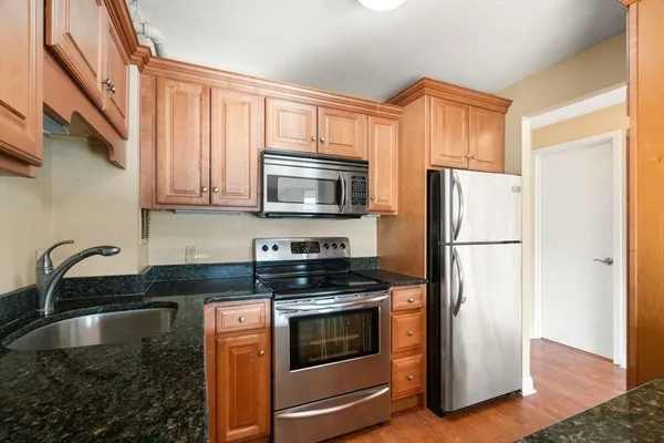 $615,000 | 872 Massachusetts Avenue, Unit 304, Cambridge, MA 02139