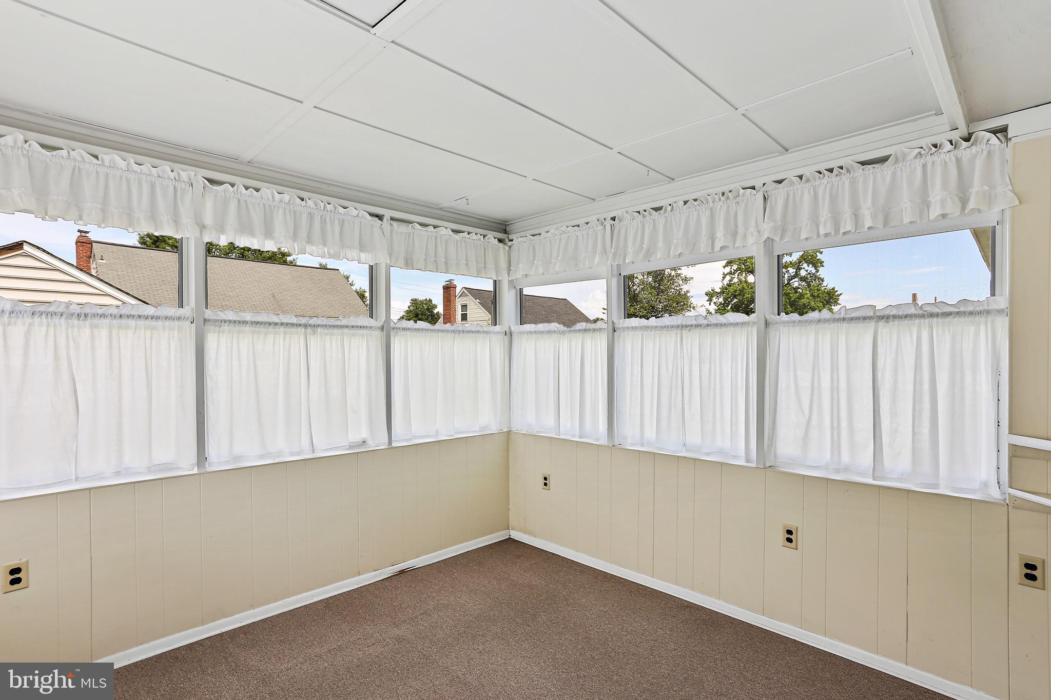 8463 Miramar Road Pasadena, MD 21122 - Photo 21 of 39 sunroom