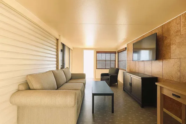 $79,800 | 1601 Highway 441, Unit 61, Okeechobee, FL 34974