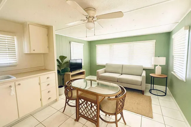 $79,800 | 1601 Highway 441, Unit 61, Okeechobee, FL 34974