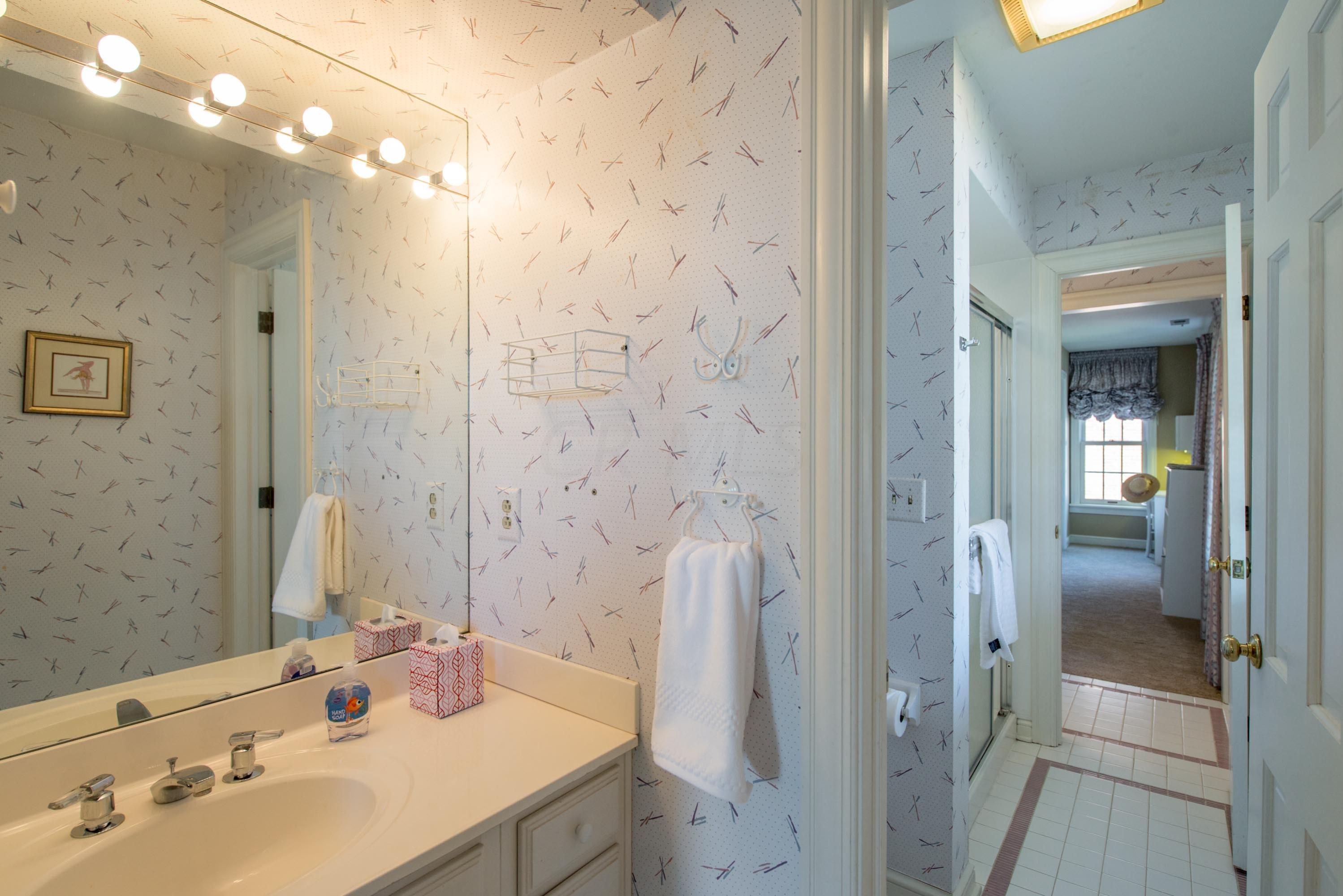 2101 Cheltenham Road Columbus, OH 43220 - Photo 19 of 28