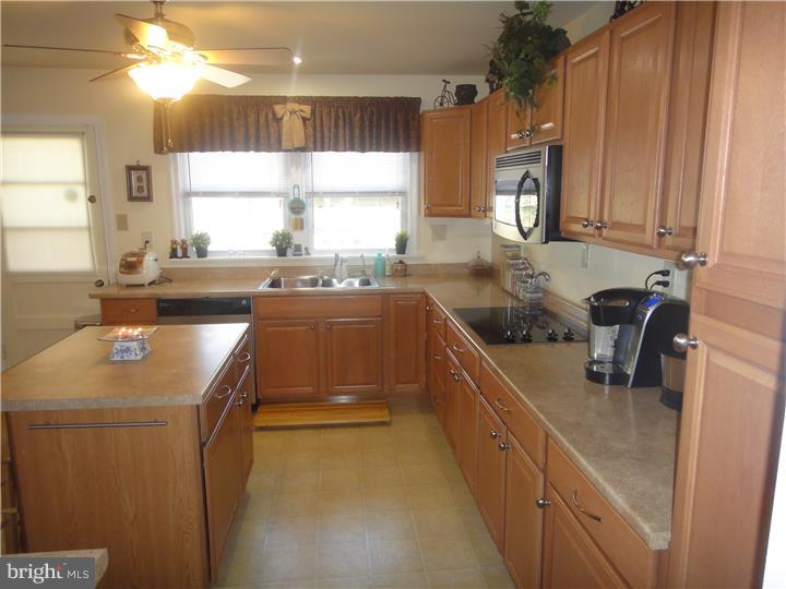 2150 Weir Road Aston, PA 19014 - Photo 8 of 18