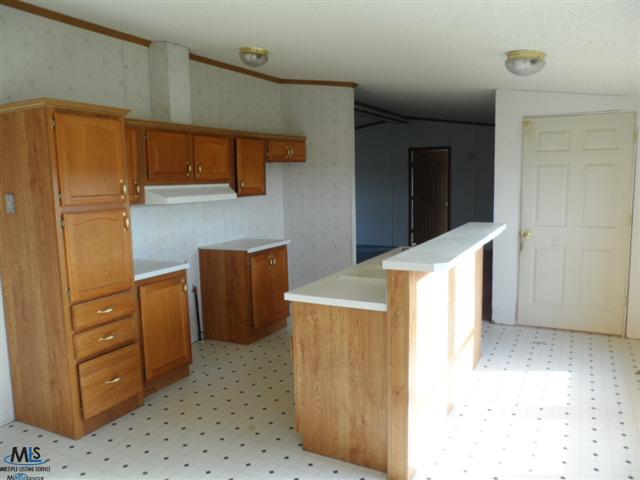 2876 Bullock Road Brown City, MI 48416 - Photo 5 of 9 31128047-4.JPG