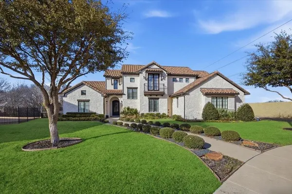 $1,300,000 | 8500 Tierra Court, Benbrook, TX 76126