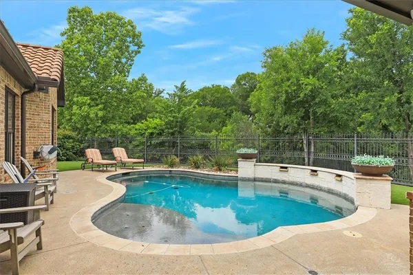 $1,300,000 | 8500 Tierra Court, Benbrook, TX 76126