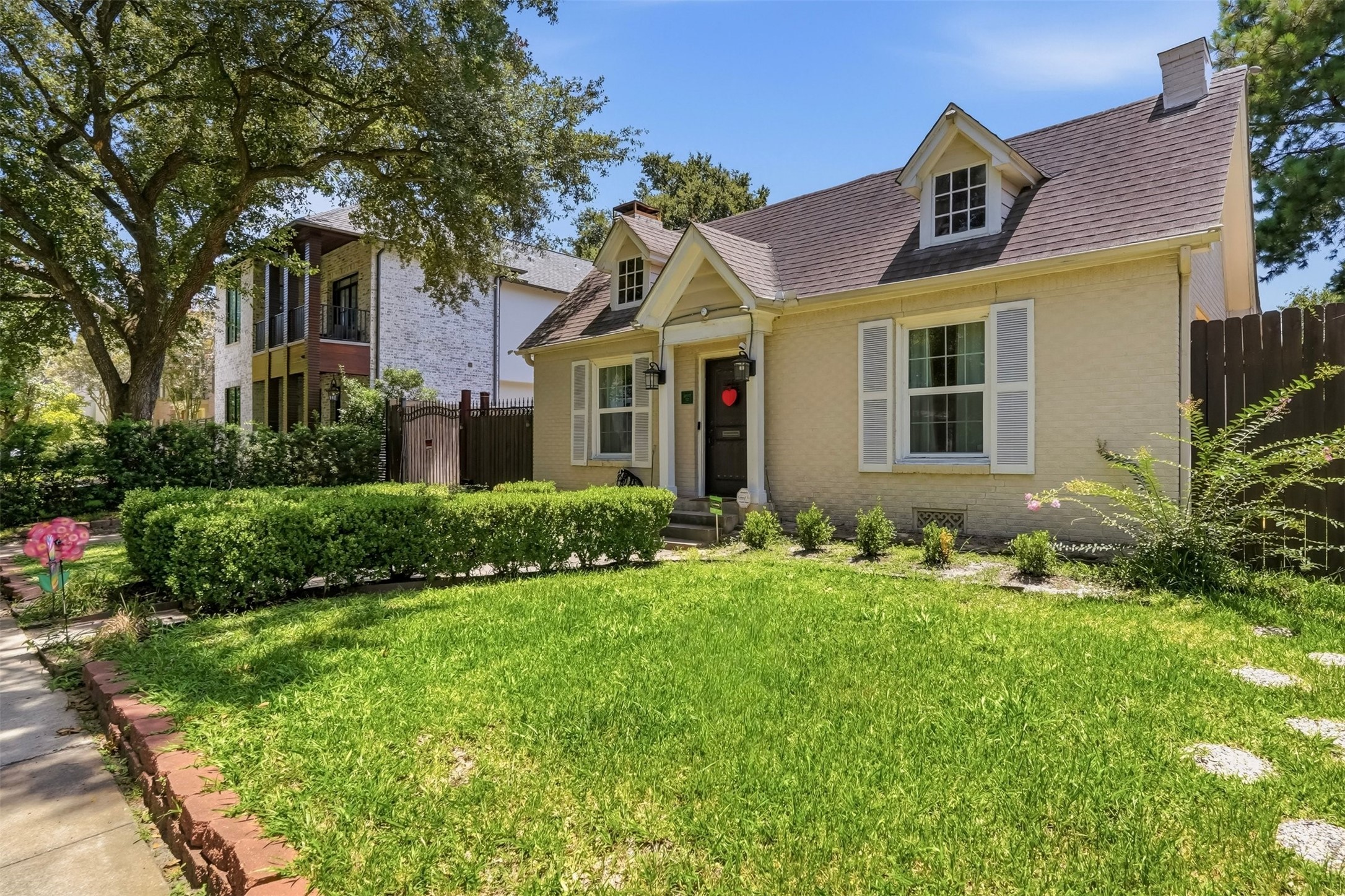 3117 Albans Road Houston, TX 77005 - Photo 3 of 28