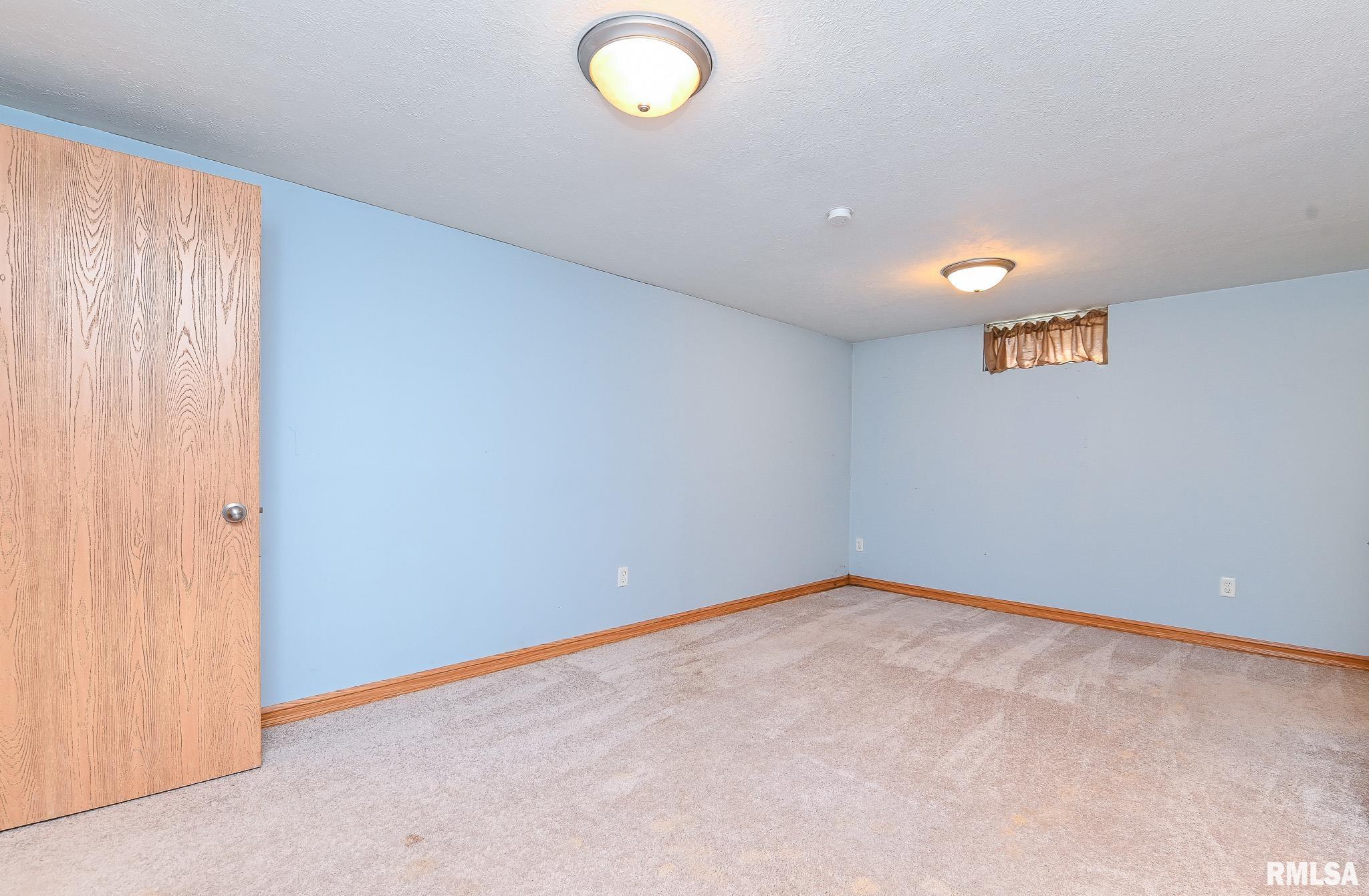 2256 Washington Road Washington, IL 61571 - Photo 20 of 28