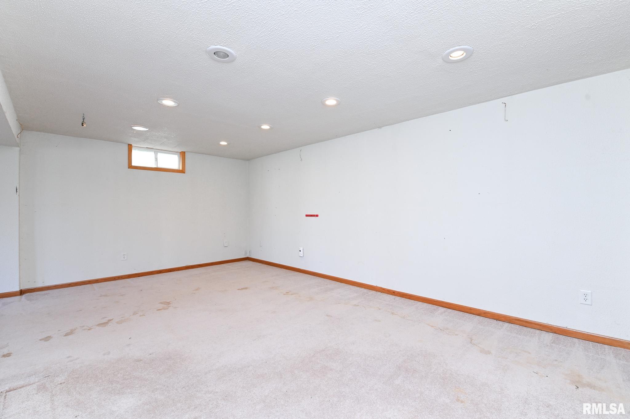 2256 Washington Road Washington, IL 61571 - Photo 25 of 28