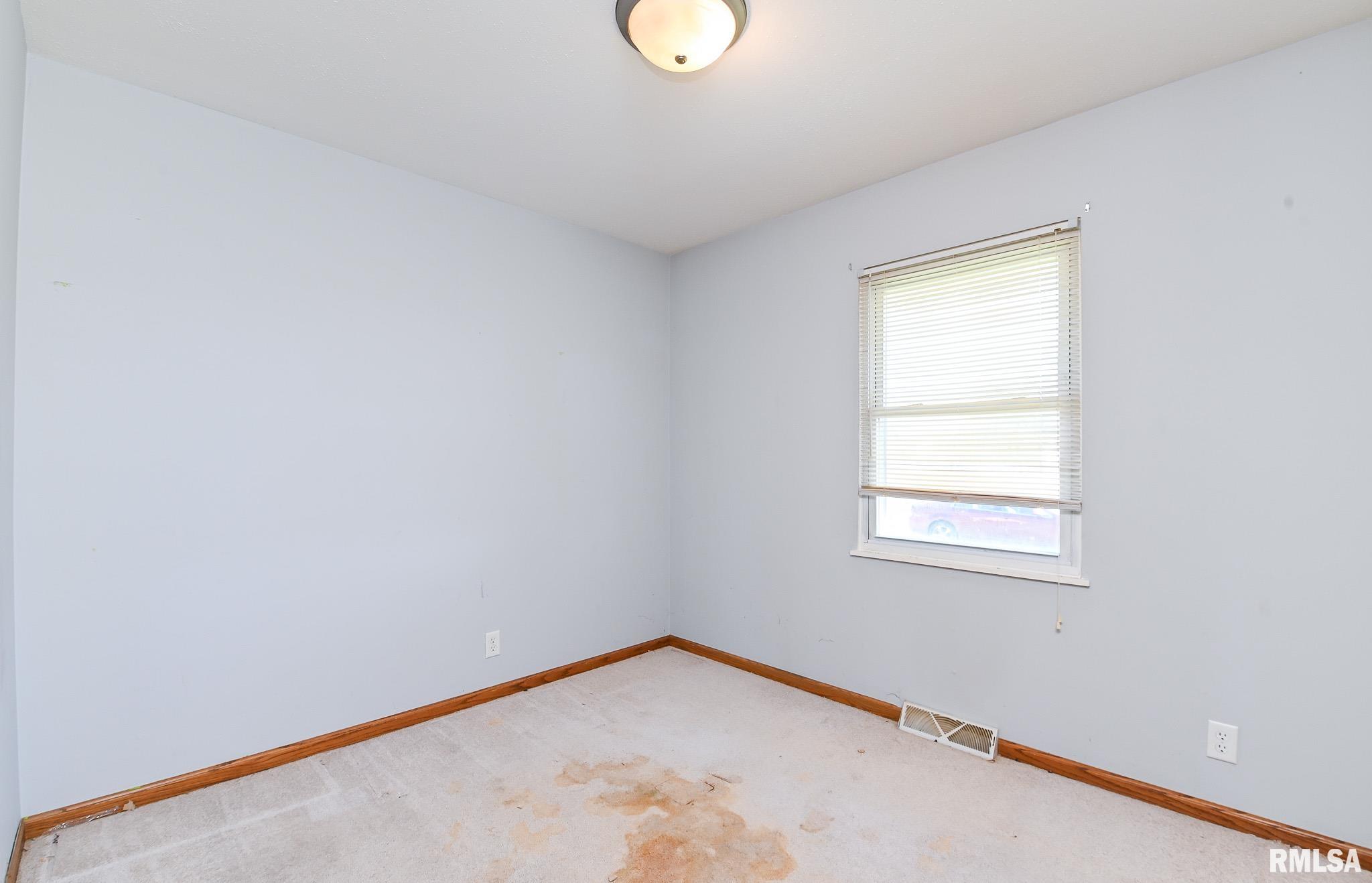 2256 Washington Road Washington, IL 61571 - Photo 10 of 28