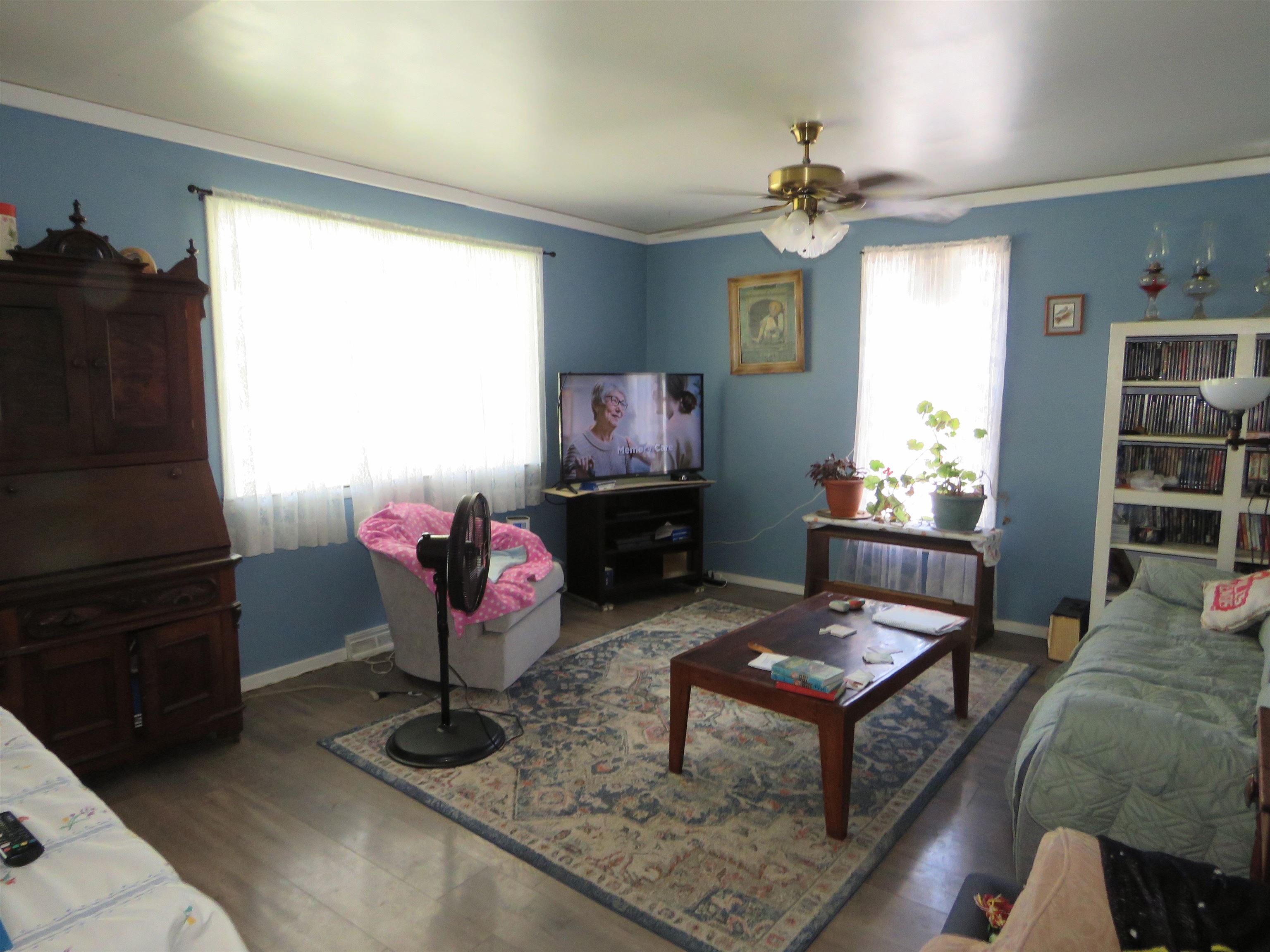 117 Church Street Tustin, MI 49688 - Photo 2 of 14 1947575-5ac50f1b-6ef1-40ac-b124-4d001b8b326a.JPG