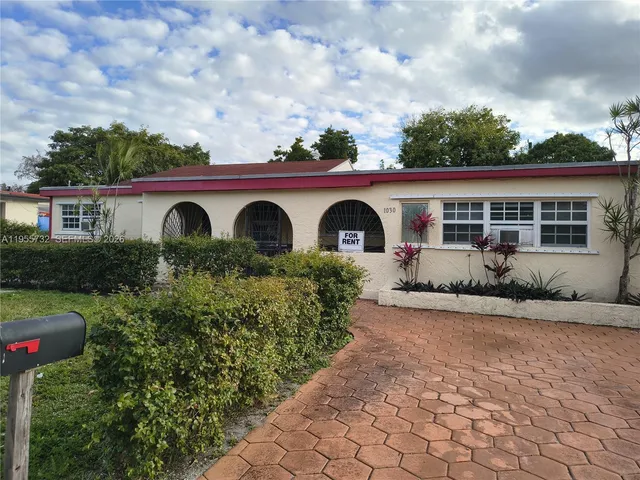$2,500 | 1030 Northwest 106th Street, Unit 1, Miami, FL 33150