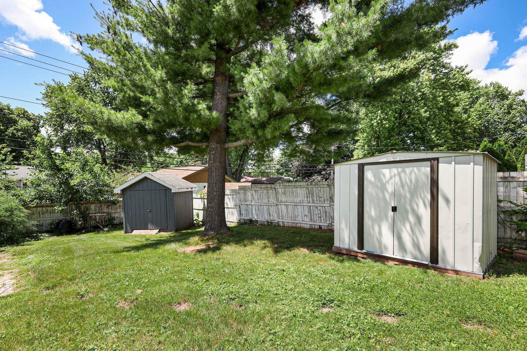 1417 Wyoming Way Madison, WI 53704 - Photo 27 of 37