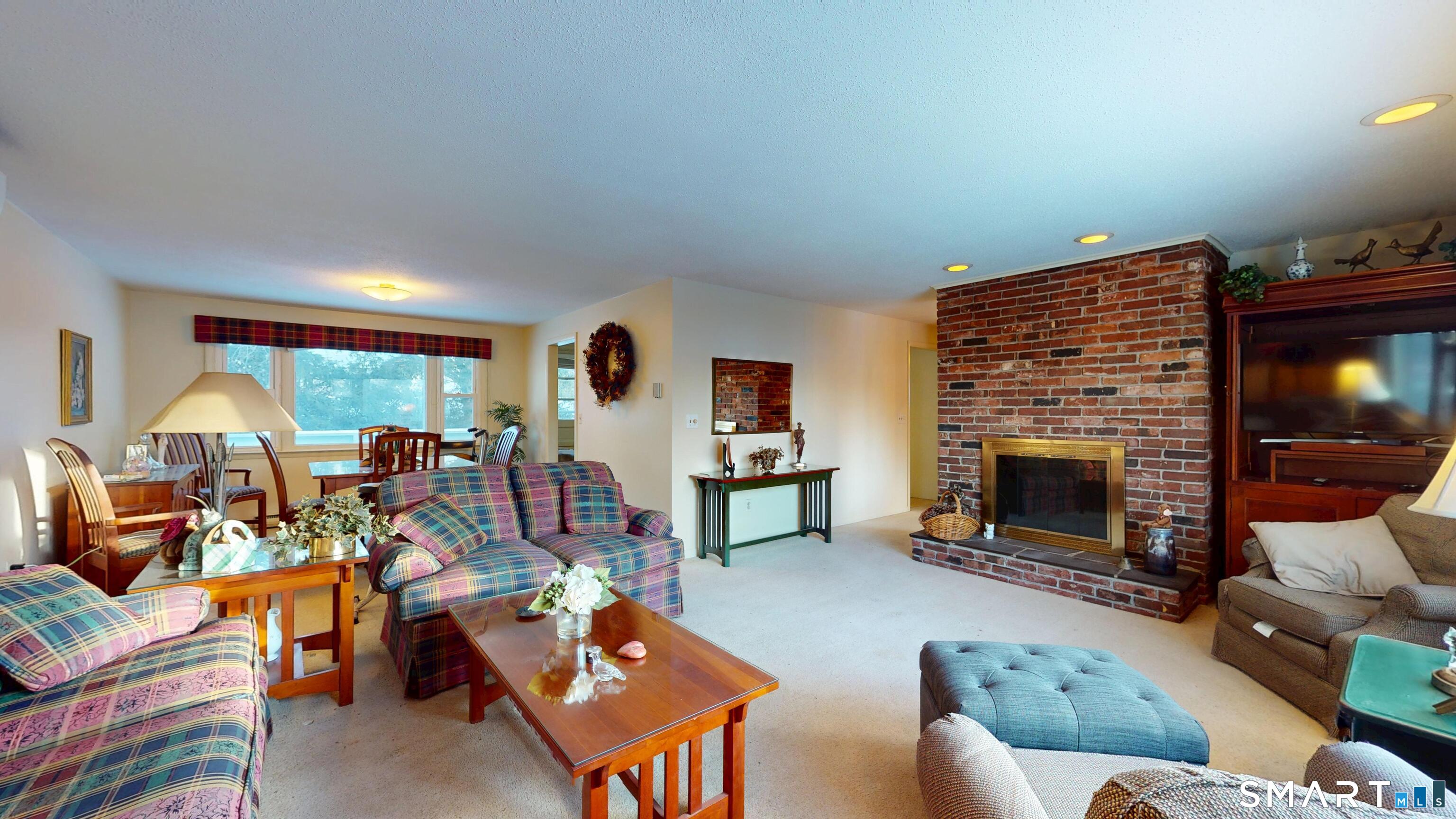 58 Berkeley Place Newington, CT 06111 - Photo 7 of 29