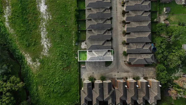 $2,350 | 5166 Oasis Park Lane, Houston, TX 77021