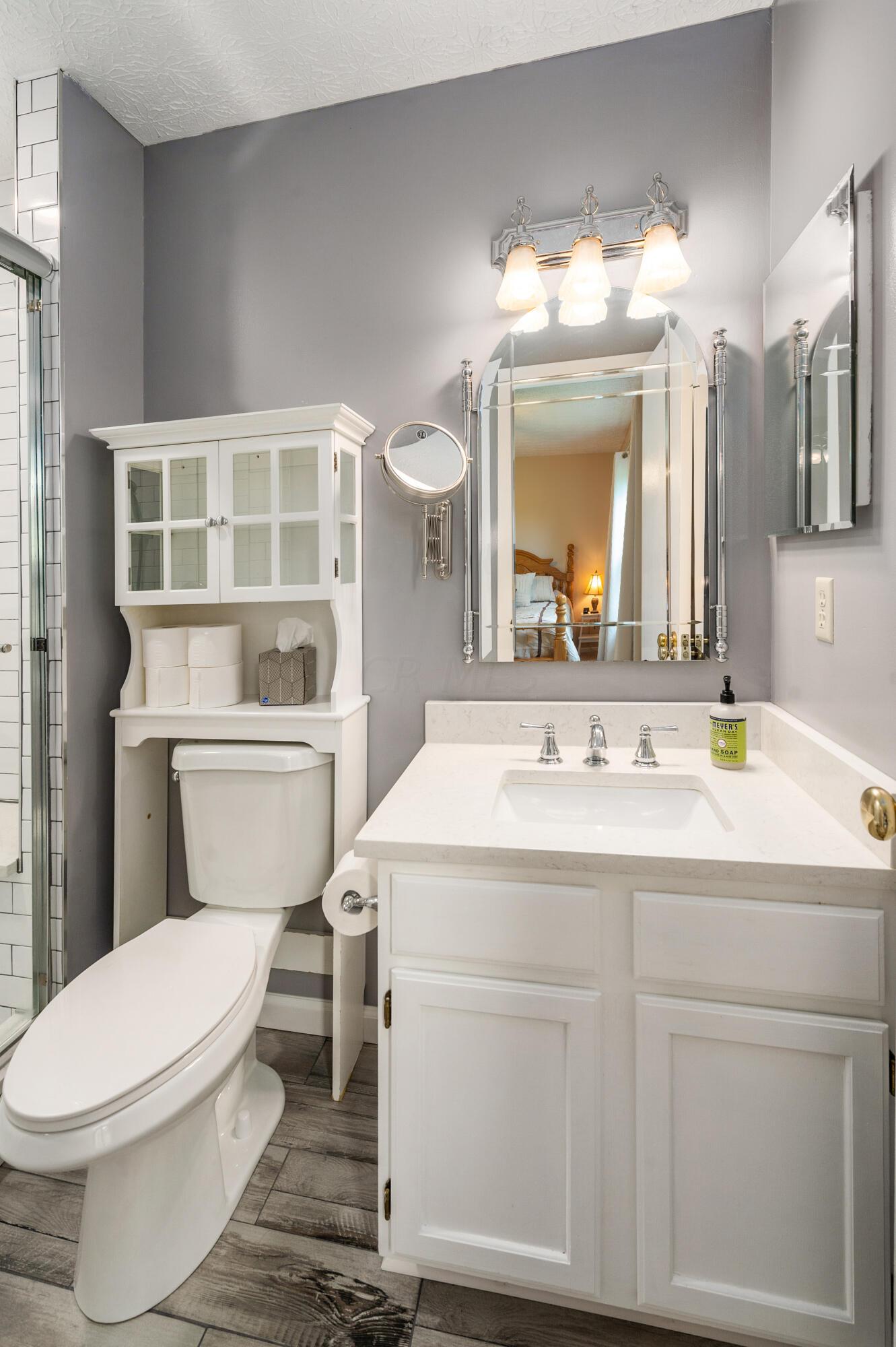 2963 Crocker Run Road Grove City, OH 43123 - Photo 23 of 38 Master bath