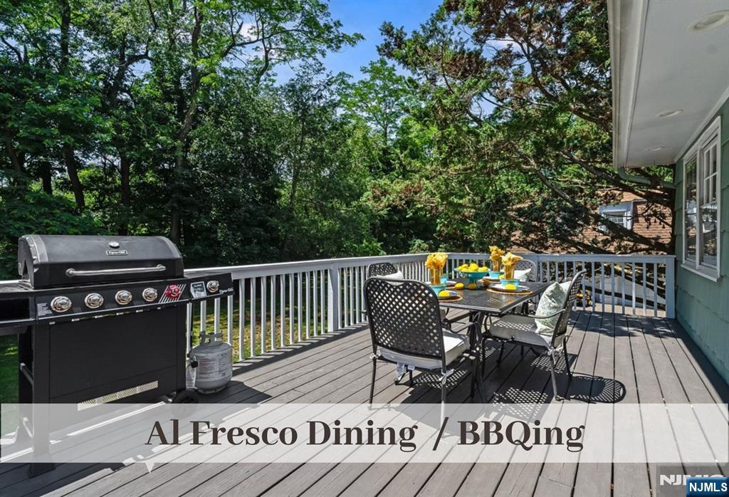 11 Stone Ridge Lane Ho-Ho-Kus, NJ 07423 - Photo 17 of 45