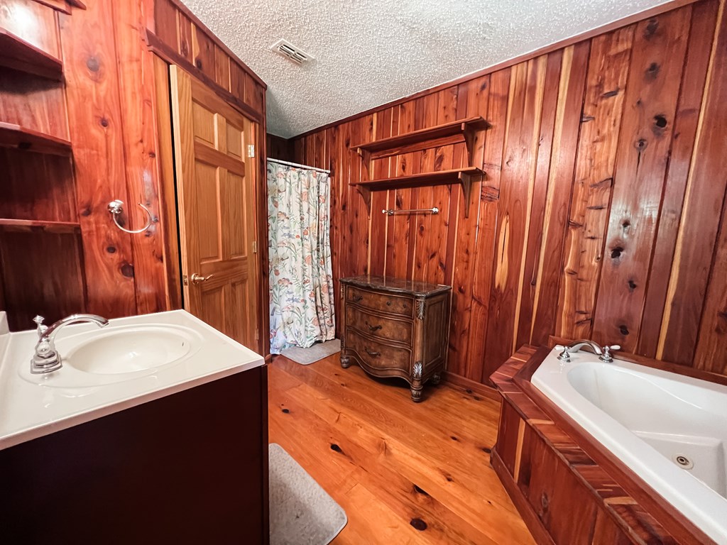 2910 Richards Street Wewahitchka, FL 32449 - Photo 14 of 44