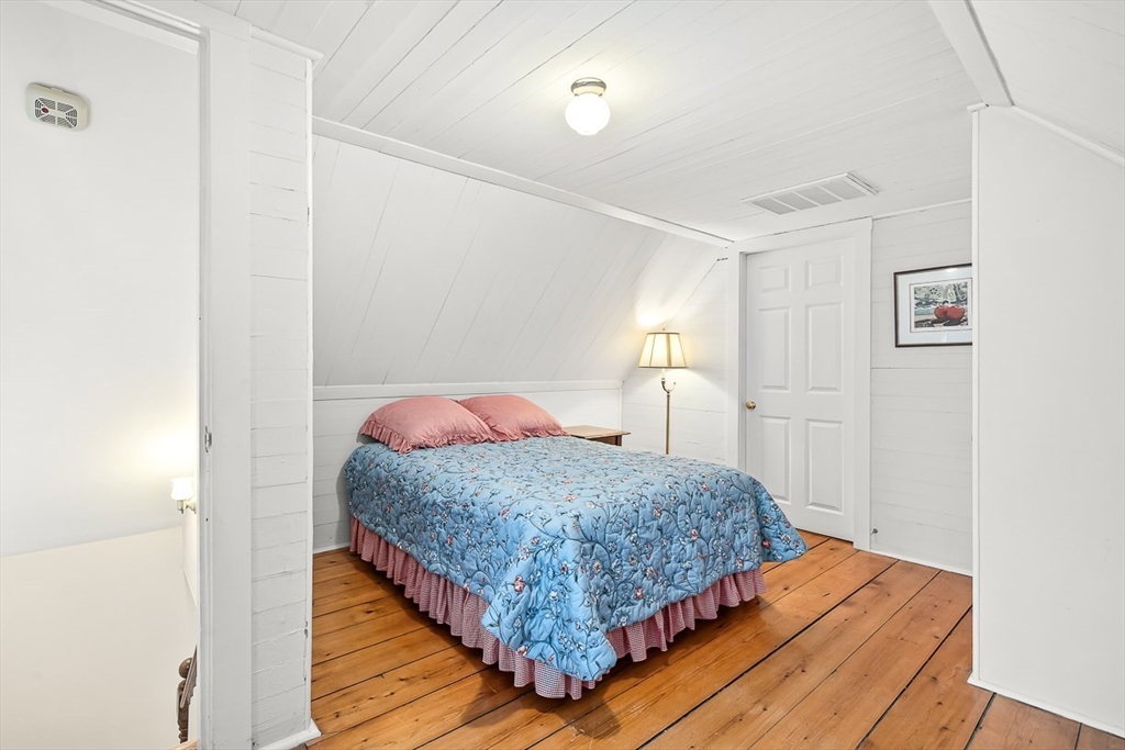 296 Linden Street Wellesley, MA 02481 - Photo 24 of 35