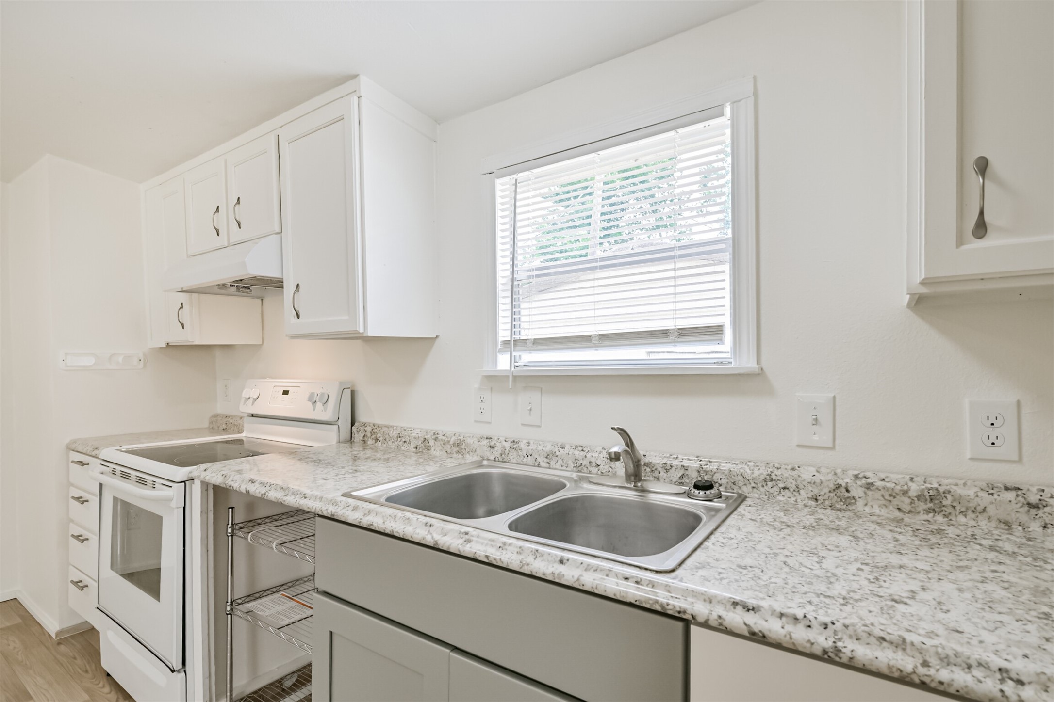 1749 Max Road, Unit 4 Pearland, TX 77581 - Photo 14 of 33 Kitchen with window to back area
