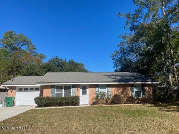 $1,600 | 63739 North Diamondhead Drive, Diamondhead, MS 39525