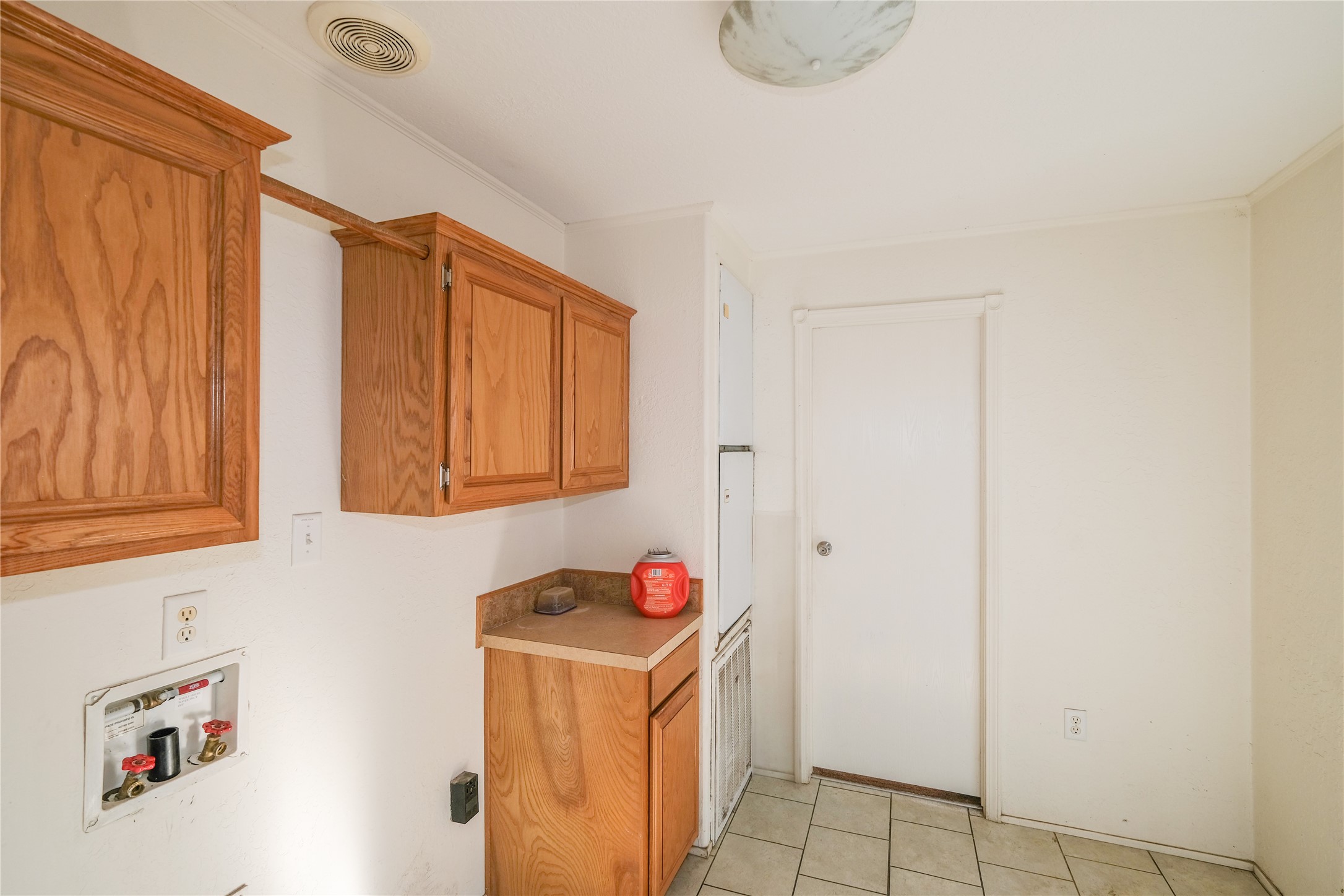 174 W Creek Trinity, TX 75862 - Photo 24 of 49 a utility room with dryer and washer