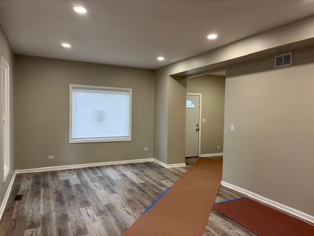 456 Franklin Boulevard Elgin, IL 60120 - Photo 14 of 32 a view of livingroom with hardwood