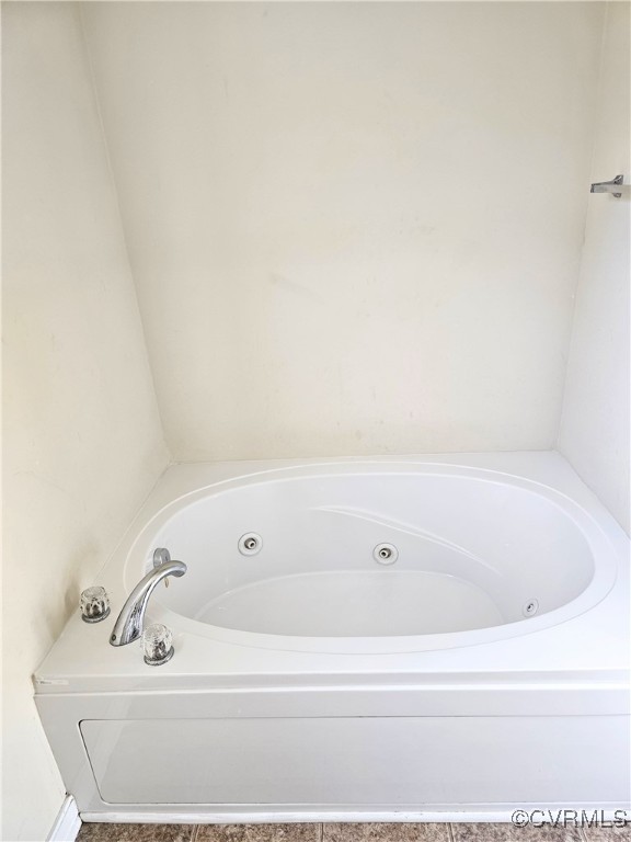 9019 Hickory Road Petersburg, VA 23803 - Photo 25 of 36 Jetted tub