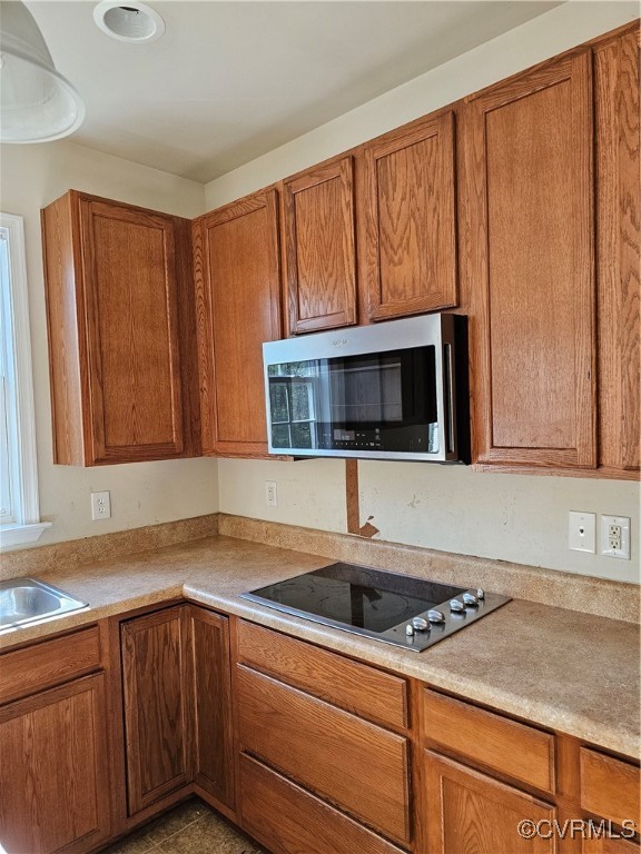 9019 Hickory Road Petersburg, VA 23803 - Photo 10 of 36 Lots of cabinetry