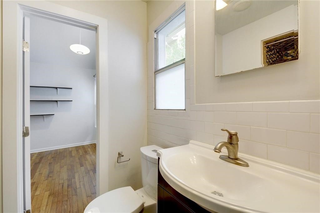 1110 West 22nd Street, Unit 13 Austin, TX 78705 - Photo 18 of 26