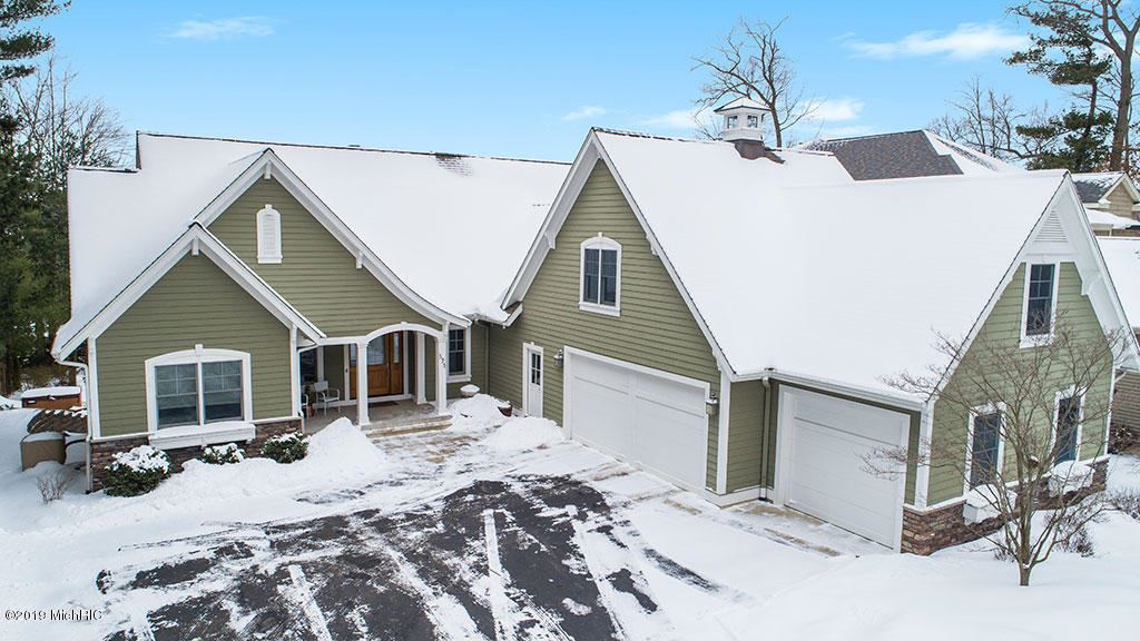 393 3rd Street Spring Lake, MI 49456 - Photo 1 of 45