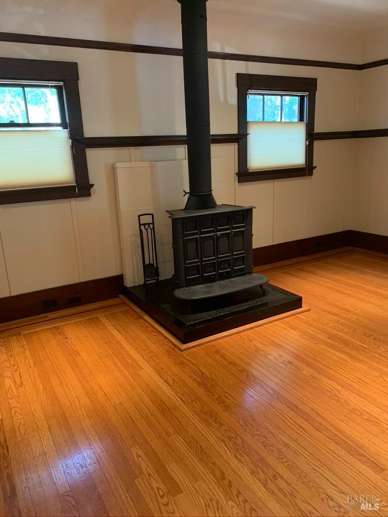 31 Valencia Avenue San Rafael, CA 94901 - Photo 7 of 28 Living Room with Fireplace.