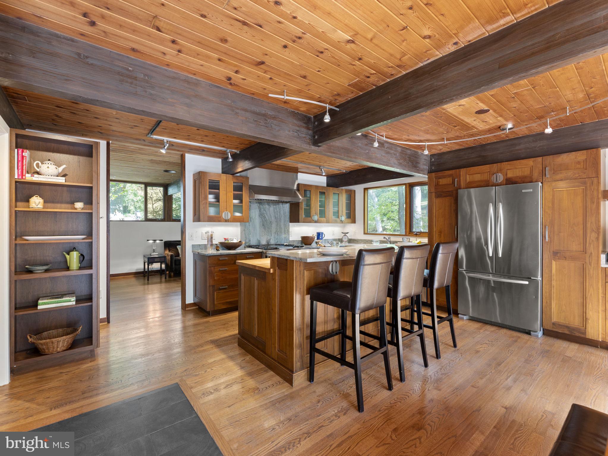 10815 Swains Lock Road Potomac, MD 20854 - Photo 12 of 94 Gourmet Kitchen