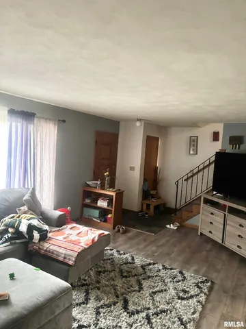 $199,900 | 2948 14th Avenue, Rock Island, IL 61201