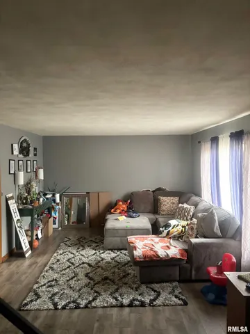 $199,900 | 2948 14th Avenue, Rock Island, IL 61201