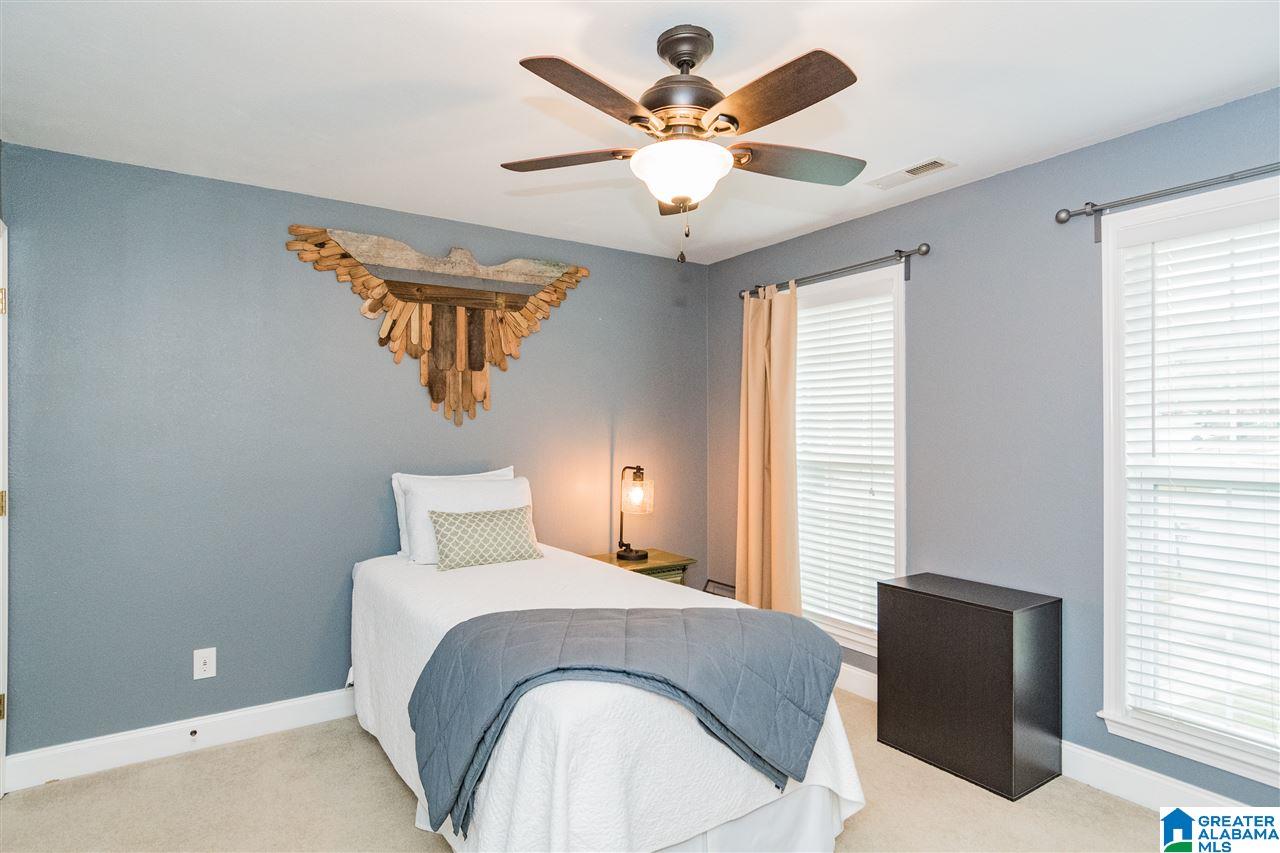 640 Meadow Ridge Drive Birmingham, AL 35242 - Photo 23 of 34