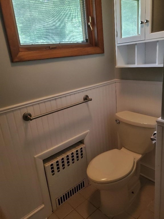107 Davis Road Westport, MA 02790 - Photo 24 of 26 a bathroom with a toilet a sink and a window