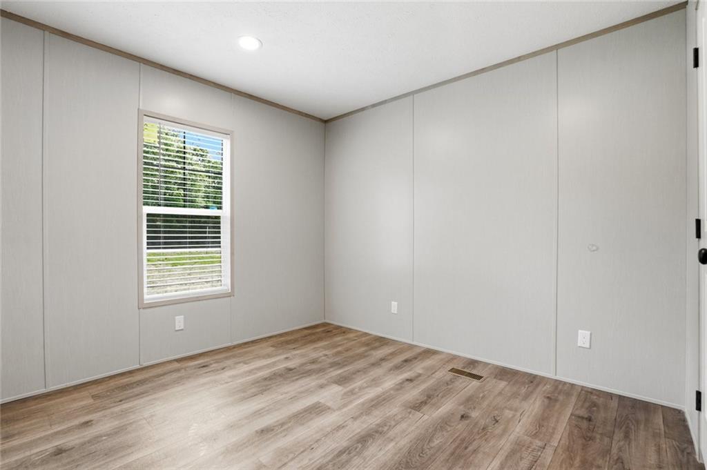 4909 Price Road Gainesville, GA 30506 - Photo 14 of 22