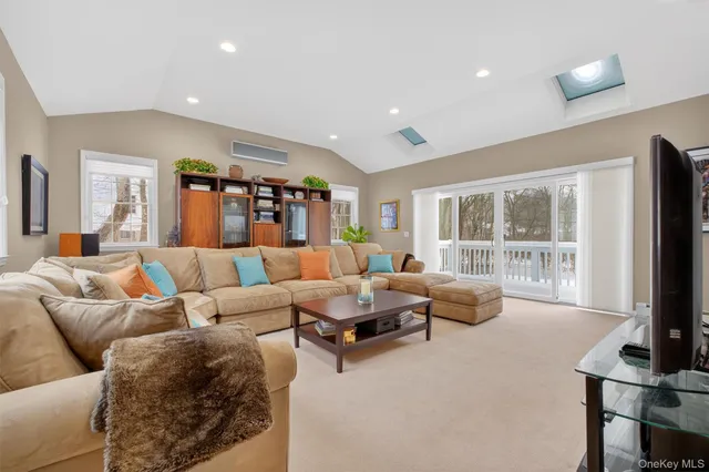 $900,000 | 2213 Van Cortlandt Circle, Yorktown Heights, NY 10598