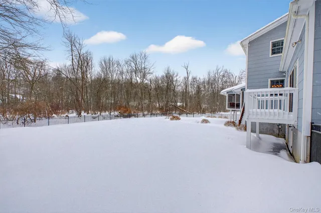 $900,000 | 2213 Van Cortlandt Circle, Yorktown Heights, NY 10598