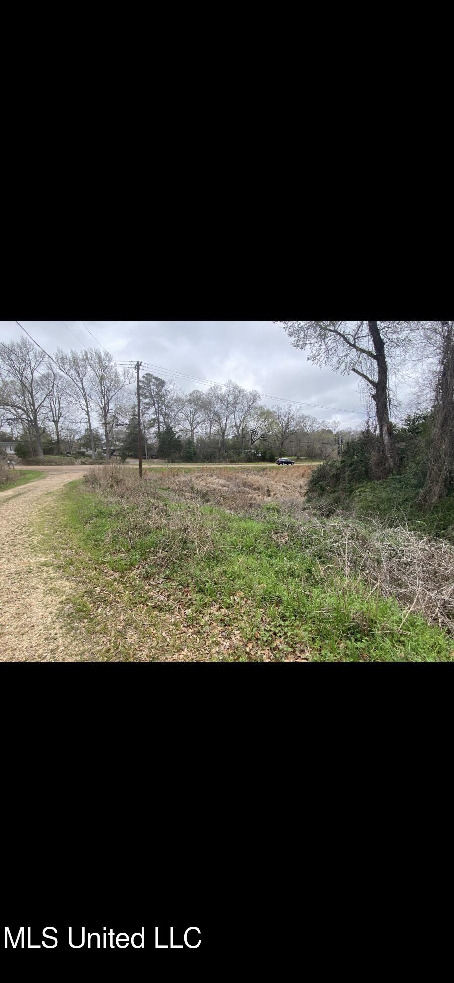 580 Highway 61 Natchez, MS 39120 - Photo 8 of 14 IMG_2433