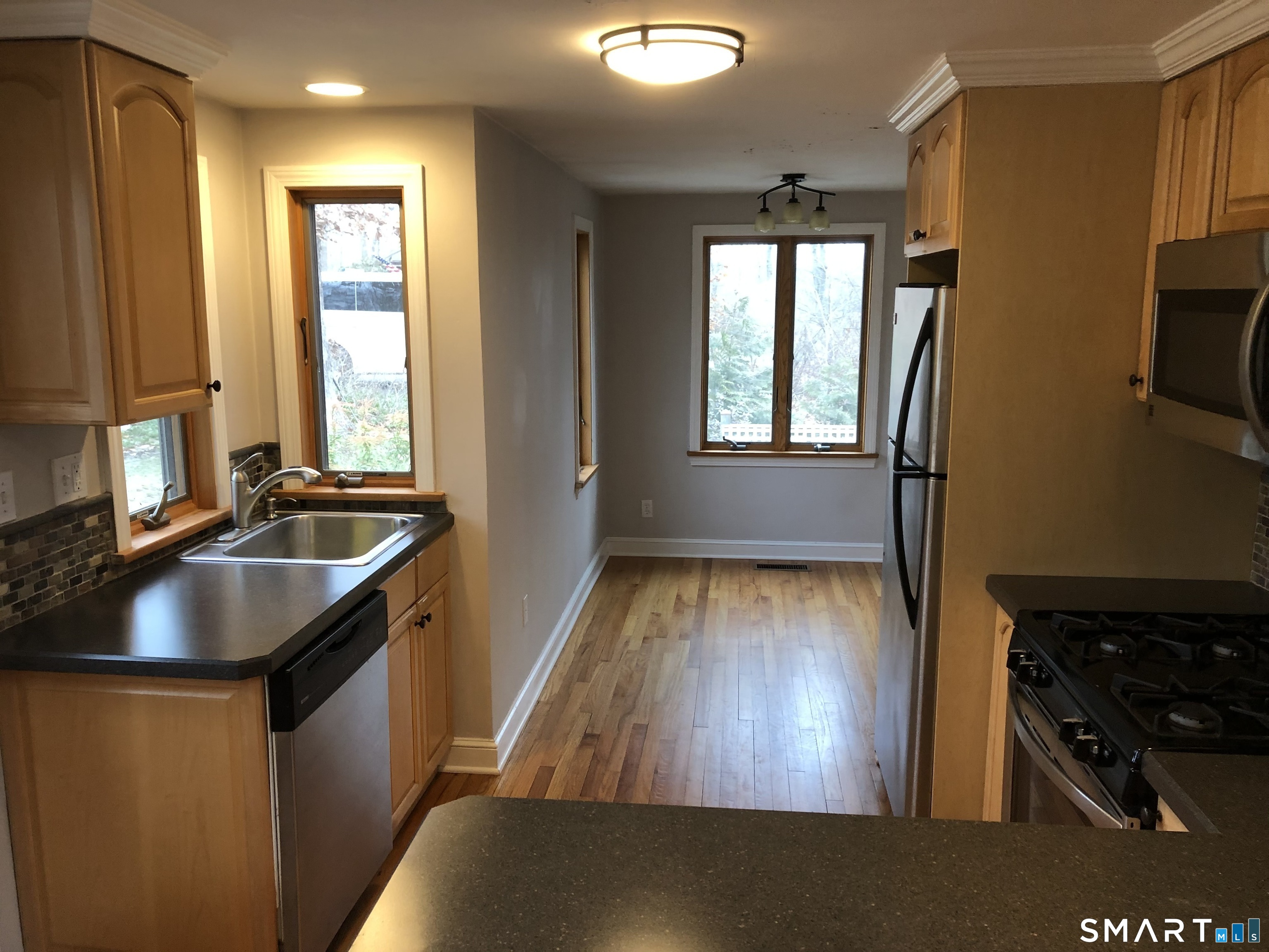 210 Oregon Road Cheshire, CT 06410 - Photo 2 of 12 Kitchen