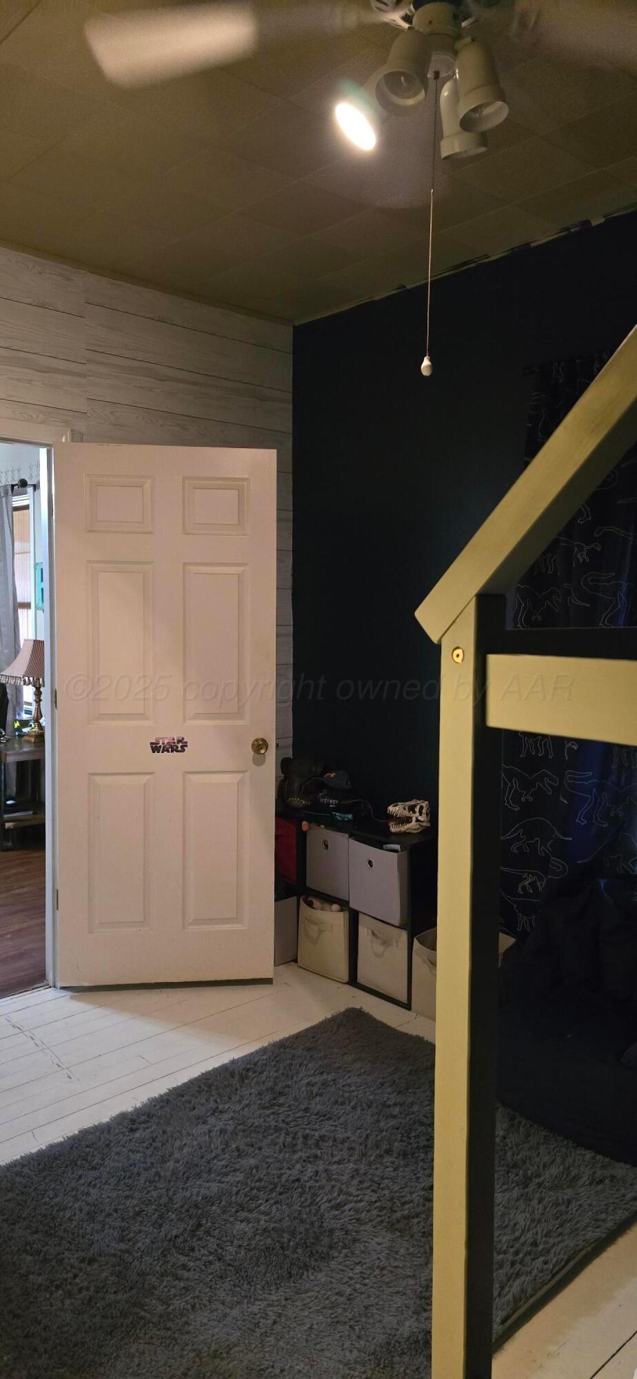 2115 Hemlock Street Borger, TX 79007 - Photo 25 of 43 a view of a livingroom with furniture