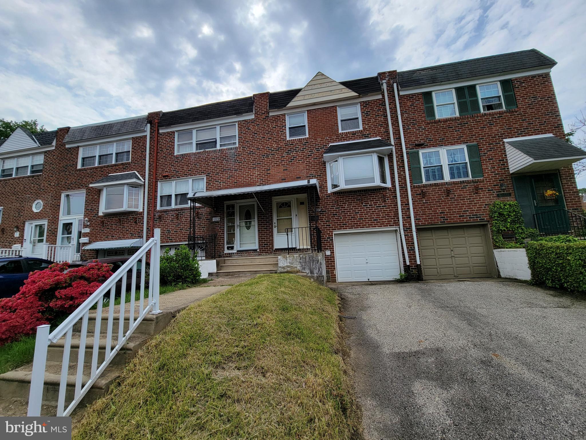 12229 Sweet Briar Road Philadelphia, PA 19154 - Photo 1 of 1 Gallery Image 1