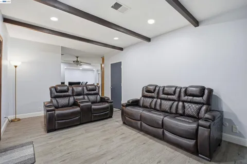 $1,300,000 | 32252 Valiant Way, Union City, CA 94587