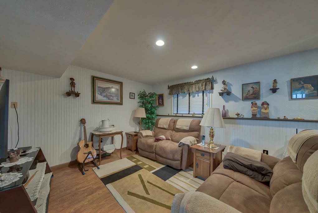 1806 Circle Road Worland, WY 82401 - Photo 19 of 41