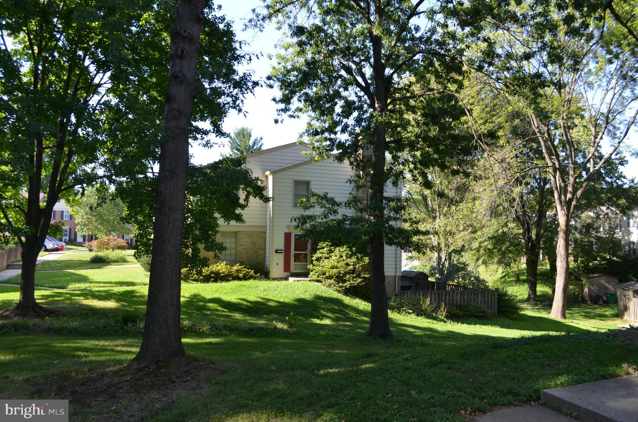 20 Ramsdell Court Gaithersburg, MD 20878 - Photo 21 of 21 View of the Side
