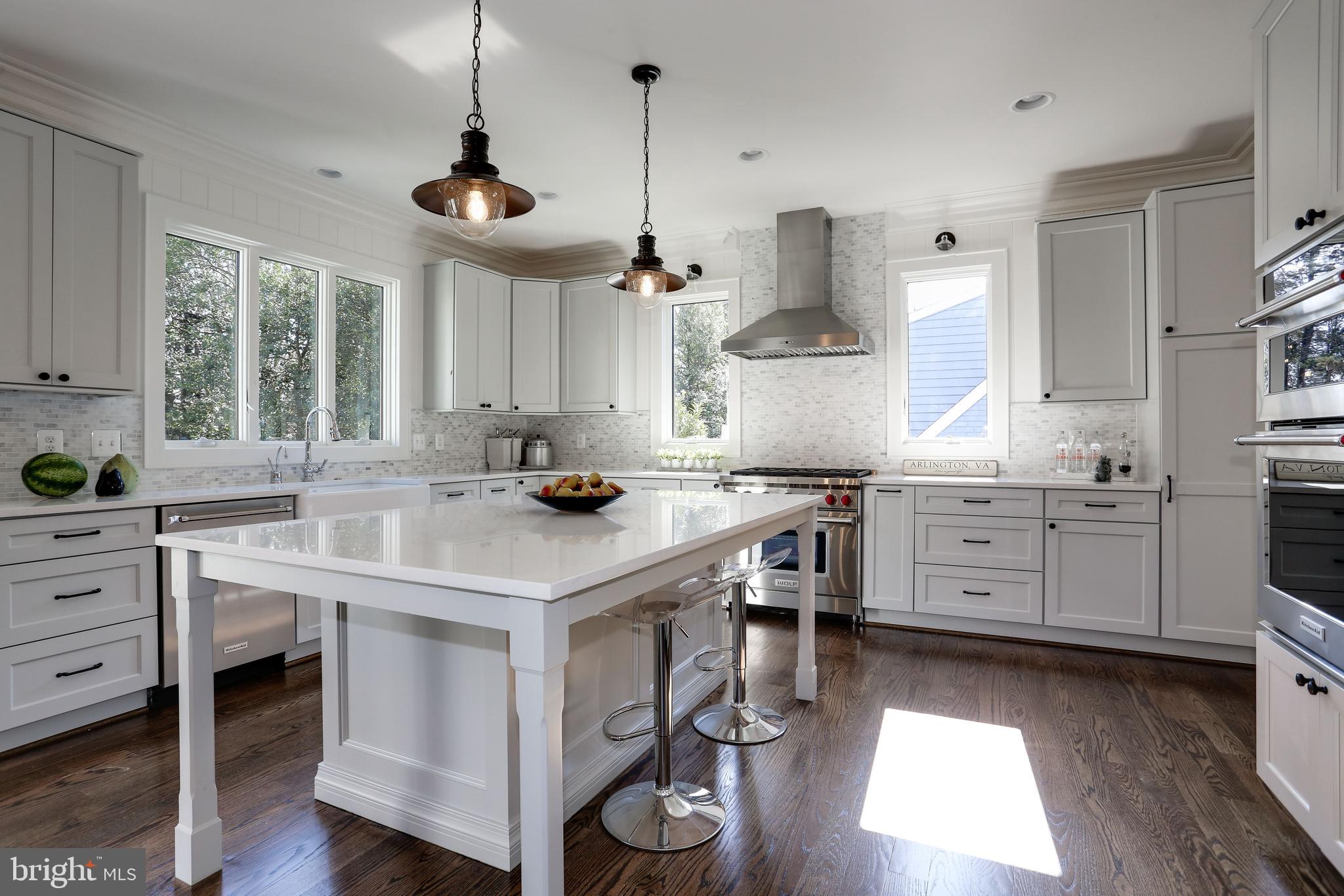 5010 25th Road North Arlington, VA 22207 - Photo 11 of 51 center island for newly interesting baking