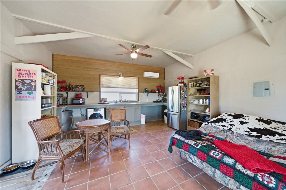 10887 Duncan Road Yucca, AZ 86438 - Photo 16 of 43 Bedroom