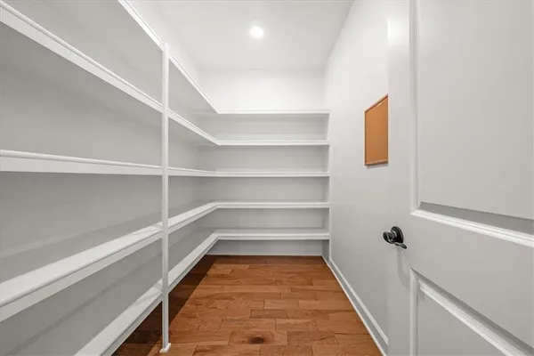 $529,900 | 2110 Northwest Ashurst Drive, Lee's Summit, MO 64081