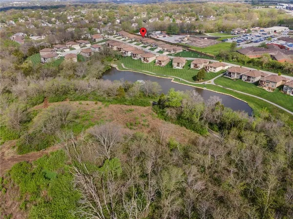 $529,900 | 2110 Northwest Ashurst Drive, Lee's Summit, MO 64081